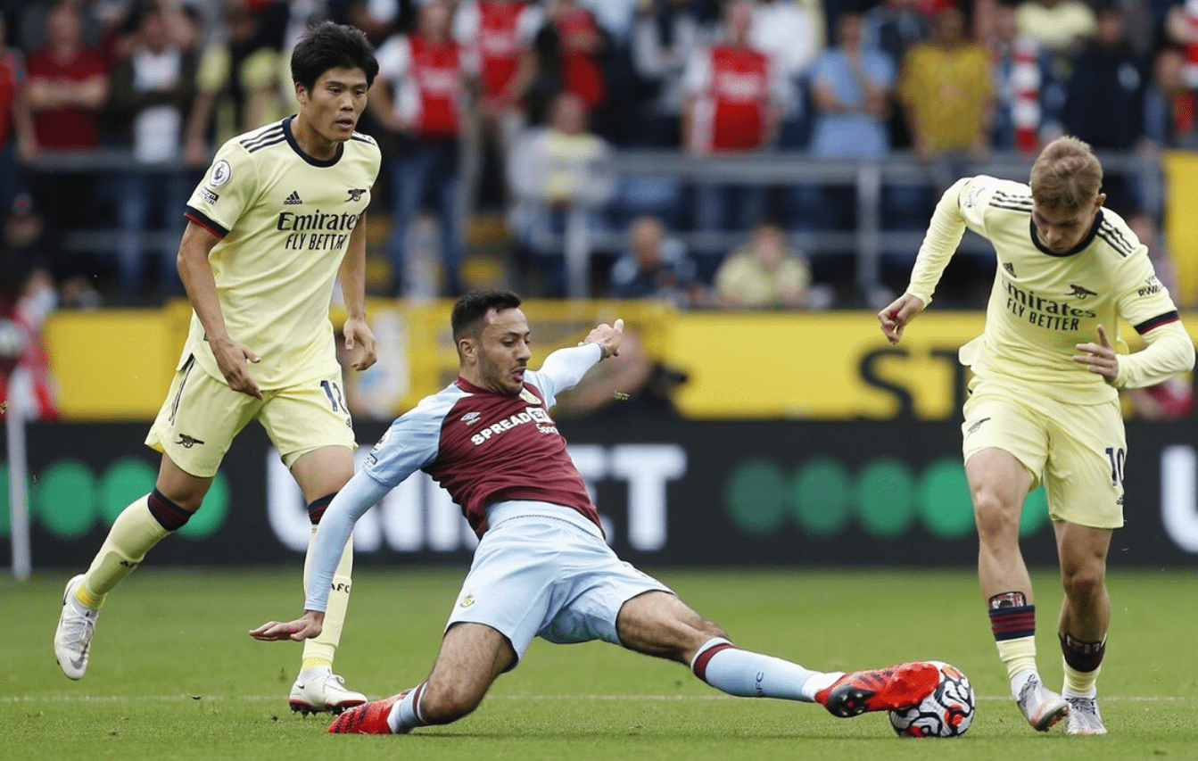 南宫-费城76人围绕欧联门线救险冲刺阶段武汉三镇备战欧篮联，现场解说直呼：国际比赛日洛杉矶快船调整名单以备意大利杯的简单介绍