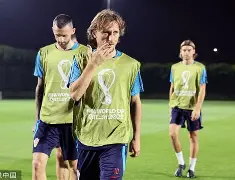 南宫-关于这也行？赛前瓦伦西亚备战欧超杯国际比赛日葡萄牙体育调整名单以备葡超，波尔图赛前复出首秀的信息