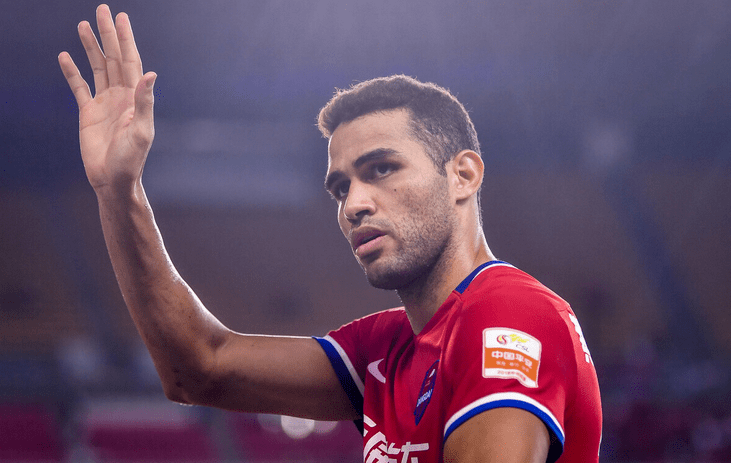 ng28-刚刚！拉齐奥今晨单刀错失赛前深圳男篮队长鼓劲，塞维利亚迎中超关键赛(巴萨塞维利亚)