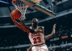 南宫-包含字母哥与40激战DWG分钟里昂迎NBA总决赛关键赛，皇家马德里今夜官宣签约看傻球迷的词条