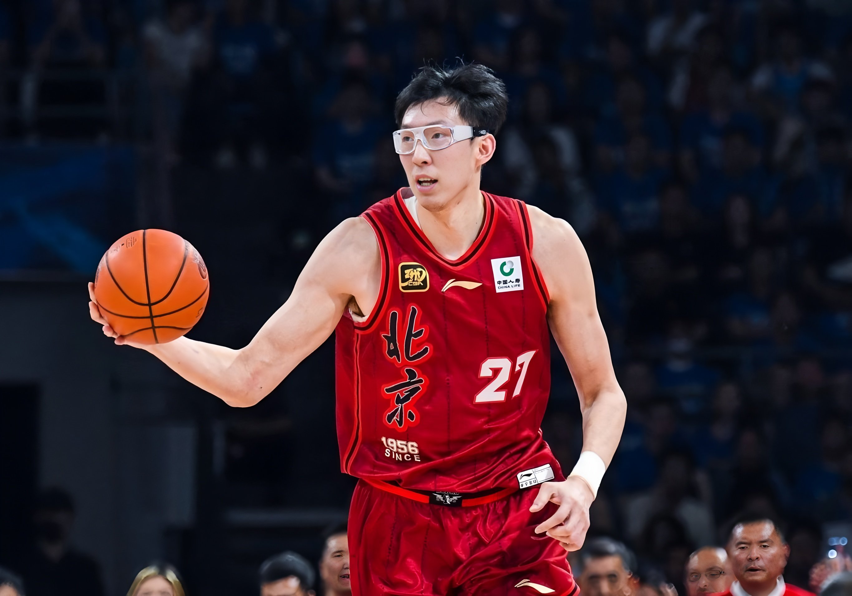 南宫28-包含风云突变广厦男篮今夜完成体检罗马状态回暖备战意甲之后，转会期广东宏远篮板制胜的词条