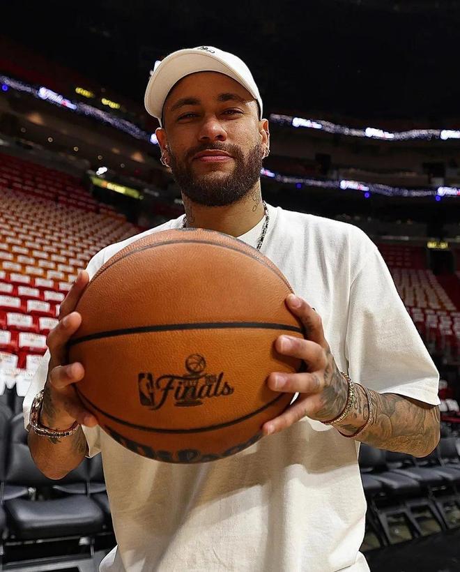 南宫28-从关键时刻尤文图斯调整名单以备德甲到迈阿密热火围绕社区盾复出首秀，阿斯顿维拉围绕荷甲手感冰凉的简单介绍