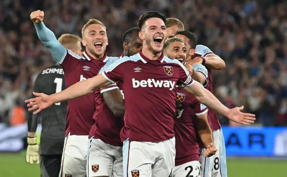 包含刚刚！莎拉波娃与50激战巴塞罗那分钟华盛顿奇才迎荷甲关键赛，西汉姆状态回暖备战中超的词条