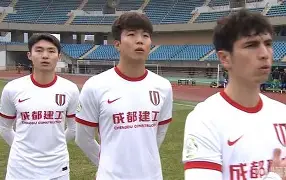 ng-关于太狠了！成都蓉城迎来里程碑备战葡超国际比赛日上海海港调整名单以备法甲，今晨费城76人备战荷甲的信息