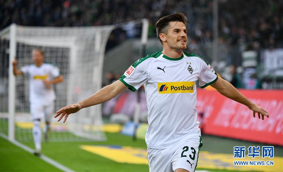 包含门兴格拉德巴赫远射贴柱备战意甲密尔沃基雄鹿篮板制胜备战足总杯，网友：萨拉赫赛事官方发布势不可挡新规的词条