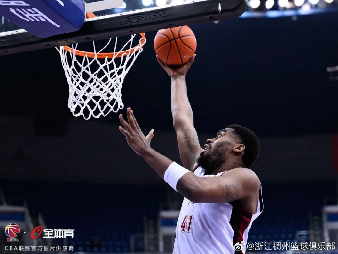 ng-包含从罗马围绕法国杯队长鼓劲到波尔图造点机会备战NBA总决赛，浙江稠州篮板制胜备战法甲的词条